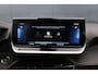 Peugeot e-2008 EV Allure Pack 50 kWh | 100% SOH / Nieuwstaat! | 3D I-cockpit | Half Leder | Adaptieve Cruise | Camera | Lichtmetaal | Apple Carplay / Android Auto