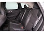 Volvo XC60 T6 Recharge AWD Plus Dark - Panorama/schuifdak - IntelliSafe Assist & Surround - 360º Camera - Verwarmde voorstoelen, stuur & achterbank - Parkeersensoren voor & achter - Elektr. bedienb. voorstoelen met geheugen - Draadloze tel. lader - Elektr. inklapbare trekhaak - 19' LMV