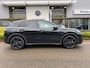 Volkswagen T-Roc 1.5 eTsi R-Line First Edition / Carplay / Navi / IQ Light / 19" LM velgen / R-Line
