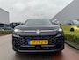 Volkswagen T-Roc 1.5 eTsi R-Line First Edition / Carplay / Navi / IQ Light / 19" LM velgen / R-Line