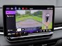Volkswagen T-Roc 1.5 eTsi R-Line First Edition / Carplay / Navi / IQ Light / 19" LM velgen / R-Line / Camera