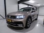 Volkswagen Tiguan 2.0 TSI DSG 220PK 4Motion Highline R-Line "Automaat" Full-LED Trekhaak Apple-Carplay Dynaudio Virtual Stoelverw.