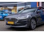 Ford Focus Wagon 1.0 EcoBoost Hybrid Titanium X | | Trekhaak | Cruise adaptief | Camera | Stuur/stoel/voorruit verwarming | Dodehoek detectie | Apple Carplay/Android Auto | Achteruitrijcamera | Apple Carplay/Android Auto|telefoonintegratie premium | Cruise control adaptief met Stop&Go en stuurhulp