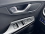 Hyundai Kona 1.0 T-GDI Fashion / Fabrieksgarantie tot 08-2027* / Navigatie / Stuur- en stoelverwarming / Apple Carplay Android / Climate control / 17" LM wielen /