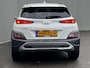 Hyundai Kona 1.0 T-GDI Fashion / Fabrieksgarantie tot 08-2027* / Navigatie / Stuur- en stoelverwarming / Apple Carplay Android / Climate control / 17" LM wielen /