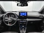 Toyota Yaris Cross 1.5 Hybrid Adventure Bi-Tone | ALL Wheel Drive | Trekhaak | Stoelverwarming | Blindspot | PDC voor en achter | Navigatie | sl 40 / JS