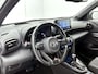 Toyota Yaris Cross 1.5 Hybrid Adventure Bi-Tone | ALL Wheel Drive | Trekhaak | Stoelverwarming | Blindspot | PDC voor en achter | Navigatie | sl 40 / JS