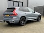 Volvo XC60 2.0 T6 Plug-in hybrid AWD R-Design 349 PK | Trekhaak | 21 inch | Camera | Panorama dak