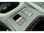 Jeep Avenger Longitude Business Pack 54 kWh | Climate Control | Navigatie | Stoelverwarming | Camera | Private-Glas | Elektrisch pakket | Cruise control | 17" LM-Velgen | LED Verlichting
