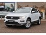Volkswagen T-Roc 1.5 TSI 150pk DSG Style | Trekhaak | Camera | Navigatie | PDC