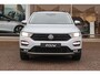 Volkswagen T-Roc 1.5 TSI 150pk DSG Style | Trekhaak | Camera | Navigatie | PDC
