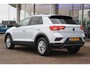 Volkswagen T-Roc 1.5 TSI 150pk DSG Style | Trekhaak | Camera | Navigatie | PDC
