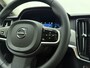 Volvo V90 T6 350pk AWD Ultra Dark / Dubbel glas / 19'' + All Season / Trekhaak / head-Up / Lederen Dashboard / Stoel + Stuurw. Verwarming / Full-LED / 360 Camera / Keyless /