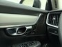 Volvo V90 T6 350pk AWD Ultra Dark / Dubbel glas / 19'' + All Season / Trekhaak / head-Up / Lederen Dashboard / Stoel + Stuurw. Verwarming / Full-LED / 360 Camera / Keyless /