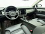 Volvo V90 T6 350pk AWD Ultra Dark / Dubbel glas / 19'' + All Season / Trekhaak / head-Up / Lederen Dashboard / Stoel + Stuurw. Verwarming / Full-LED / 360 Camera / Keyless /