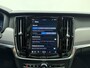 Volvo V90 T6 350pk AWD Ultra Dark / Dubbel glas / 19'' + All Season / Trekhaak / head-Up / Lederen Dashboard / Stoel + Stuurw. Verwarming / Full-LED / 360 Camera / Keyless /