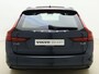Volvo V90 T6 350pk AWD Ultra Dark / Dubbel glas / 19'' + All Season / Trekhaak / head-Up / Lederen Dashboard / Stoel + Stuurw. Verwarming / Full-LED / 360 Camera / Keyless /