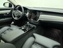 Volvo V90 T6 350pk AWD Ultra Dark / Dubbel glas / 19'' + All Season / Trekhaak / head-Up / Lederen Dashboard / Stoel + Stuurw. Verwarming / Full-LED / 360 Camera / Keyless /