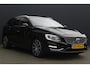 Volvo V60 2.4 D6 Twin Engine Special Edition | incl. 12 maanden garantie | Memory stoelen | Trekhaak | Xenon | Camera | Zwarte hemel | Cruise | Navi | Stoelverwarming | Bochtverlichting | Parkeersensor achter | 18" LMV | 4x nieuwe band! | Rijklaar! |