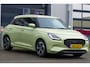 Suzuki Swift 1.2 Style Smart Hybrid Rijklaarprijs! | Tot 10 jaar Garantie | Onderhoudsbeurt | Mobiliteitservice |