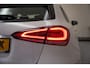 Mercedes-Benz A-klasse 180 Business Solution Aut. [ Navi Camera Stoelverwarming Trekhaak ]