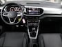 Volkswagen T-Cross 1.0 TSI 95 pk Active | Navigatie | App Connect | PDC | Climatronic | Stoelverwarming | 16'' LM | Fabrieksgarantie tot 09-10-2026 of 50.000km |