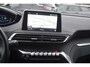 Peugeot 3008 1.2 PureTech Blue Lease Premium Avantage Leer | Carplay | PDC | 19 inch | Getinte ramen | Keyless | Camera