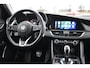 Alfa Romeo Giulia 2.0 Turbo 200PK Sprint Evo | 1E EIG | DEALER ONDERHOUDEN | ADAPTIEVE CRUISE | NAVI | CARPLAY | VERDE VISCONTTI