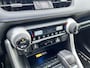Toyota RAV4 2.5 Hybrid AWD Bi-Tone Pano Dak Stoelverwarming Carplay PDC