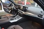 BMW 3-Serie 330e M-Sport / Pano / Leder
