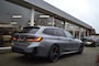BMW 3-Serie 330e M-Sport / Pano / Leder