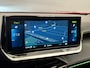 Peugeot e-2008 EV GT 50 kWh 3-FASE | Camera | Leder\Stof | Clima | Cruise | Keyless | 17'' Lichtmetaal | 3D dashboard | Rijstrookassistent '| Achteruitrijcamera | Afwijkende dakkleur | Airco (automatisch)