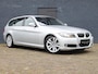 BMW 3-Serie Touring 325i High Executive LCI volledig BMW onderhouden