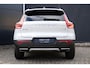 Volvo XC40 2.0 T4 Inscription | Panoramisch Schuif-Kantel dak | Rear Parking Camera | Adaptive Cruise Controle | Extra donker glas achter !