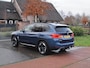BMW iX3 High Executive 80 kWh | Panoramadak | 360 Camera | Trekhaak | Harman Kardon | Sfeerverlichting |