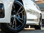 BMW 3-Serie Touring 320e M-Sport Business Edition Plus PANO 19 INCH CAMERA SHADOW LINE TREKHAAK DODEHOEK