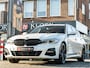 BMW 3-Serie Touring 320e M-Sport Business Edition Plus PANO 19 INCH CAMERA SHADOW LINE TREKHAAK DODEHOEK