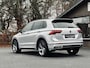 Volkswagen Tiguan 1.4 TSI eHybrid R-Line | Panoramadak | LED | Trekhaak | Business+ | Camera | Adapt Cruise | Marge auto