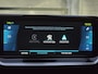Peugeot e-208 Allure Pack EV 3-FASEN 50kWh 136pk | 3D i-COCKPIT® | NAVI | CAMERA | APPLE CARPLAY / ANDROID AUTO | CLIMA | PARKEERHULP | LM-VELGEN |