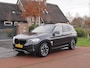BMW iX3 Executive 80 kWh | Panoramadak | Camera | Sfeerverlichting | Apple Carplay |