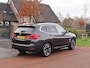 BMW iX3 Executive 80 kWh | Panoramadak | Camera | Sfeerverlichting | Apple Carplay |