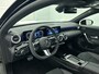 Mercedes-Benz A-klasse 250 e Business Solution AMG | Nightpakket | Stoelverwarming vooraan | Smartphone-integratie | Panoramaschuifdak | Multibeam LED | Extra USB-poorten | KEYLESS GO |