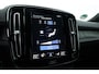 Volvo XC40 1.5 T5 Plug-in hybrid Plus Dark Facelift | Trekhaak elek. | 20 inch | elek. Sportstoelen | H&K Audio |