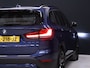 BMW X1 sDrive18i Sport [HEAD-UP DISPLAY, GROOT NAVIGATIE, VOL LEDER, PDC ACHTER, STOELVERWARMING, AUTOMATISCHE AIRCO, ELEKTRISCHE ACHTERKLEP, BMW LED, CRUISE CONTROL, BLUETOOTH TELEFOON, NIEUWSTAAT]