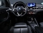 BMW X1 sDrive18i Sport [HEAD-UP DISPLAY, GROOT NAVIGATIE, VOL LEDER, PDC ACHTER, STOELVERWARMING, AUTOMATISCHE AIRCO, ELEKTRISCHE ACHTERKLEP, BMW LED, CRUISE CONTROL, BLUETOOTH TELEFOON, NIEUWSTAAT]