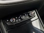 Opel Grandland X 1.2 Turbo Sport (APPLE CARPLAY, GROOT NAVI, LEDER, CAMERA, STUUR/STOELVERWARMING, SPORTSTOELEN, KEYLESS, CRUISE, GETINT GLAS, NIEUWSTAAT)
