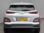 Hyundai Kona Electric EV Fashion 64 kWh Automaat / Accu SoH 97,4% / HUD / Camera / Adaptieve Cruise / Apple Carplay & Android / DodeHoek Detectie / Krell Audio / Navigatie /
