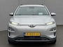 Hyundai Kona Electric EV Fashion 64 kWh Automaat / Accu SoH 97,4% / HUD / Camera / Adaptieve Cruise / Apple Carplay & Android / DodeHoek Detectie / Krell Audio / Navigatie /