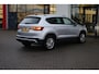SEAT Ateca 1.5 TSI Style Business Intense 110KW/150PK DSG, wegklapbare trekhaak, leder alcantara, achteruitrijcamera, stoel en stuurwielverwarming, acc, adaptieve cruise control, digital cockpit, privacy glas, chroom pakket