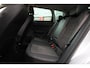 SEAT Ateca 1.5 TSI Style Business Intense 110KW/150PK DSG, wegklapbare trekhaak, leder alcantara, achteruitrijcamera, stoel en stuurwielverwarming, acc, adaptieve cruise control, digital cockpit, privacy glas, chroom pakket